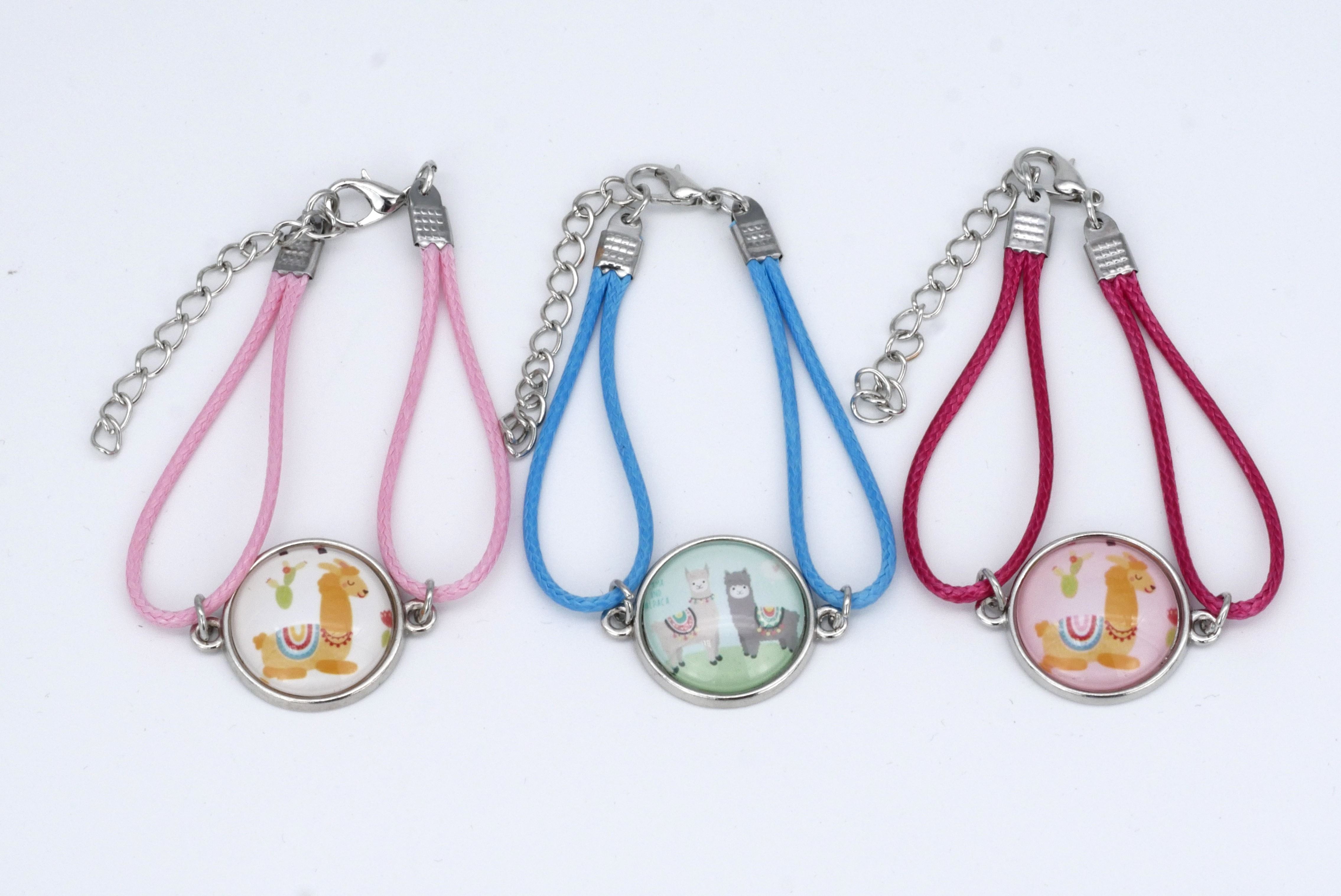 Armband  Medaillon mit Lama 2