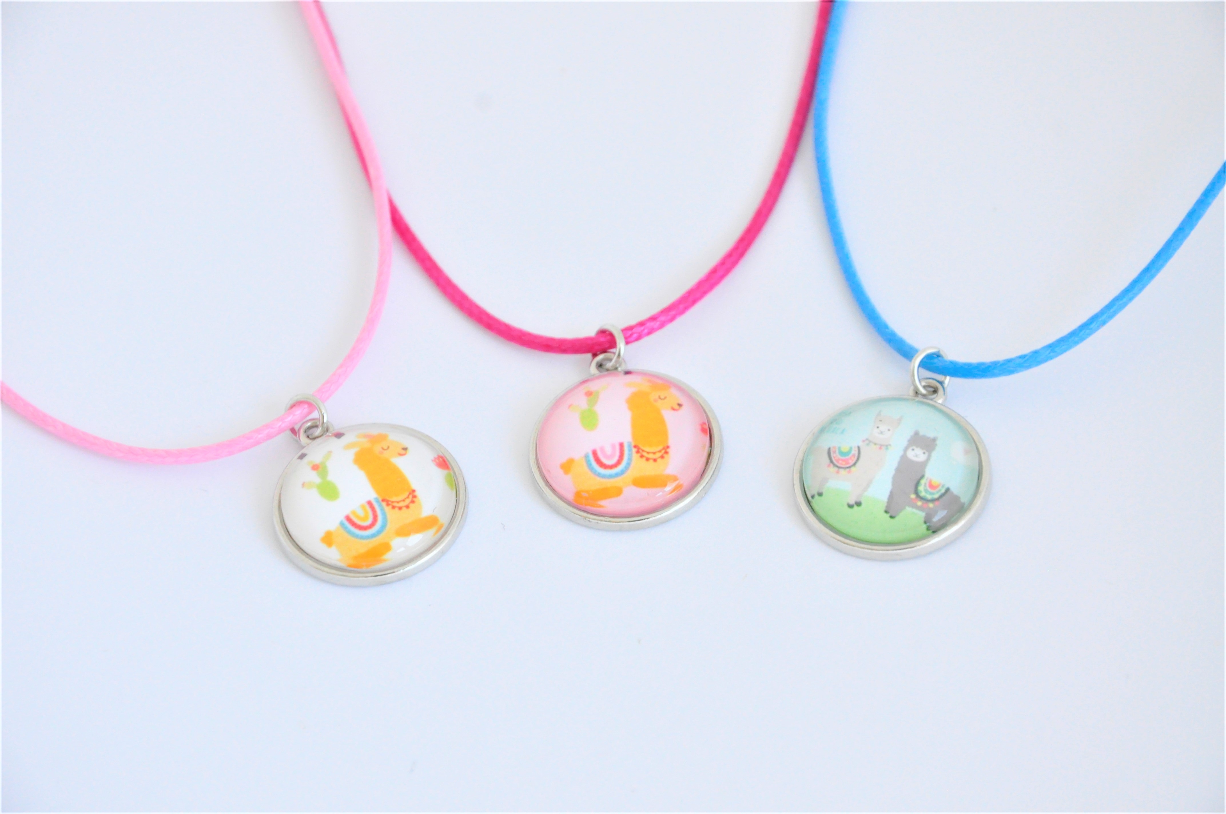 Kette  Medaillon Lama 2